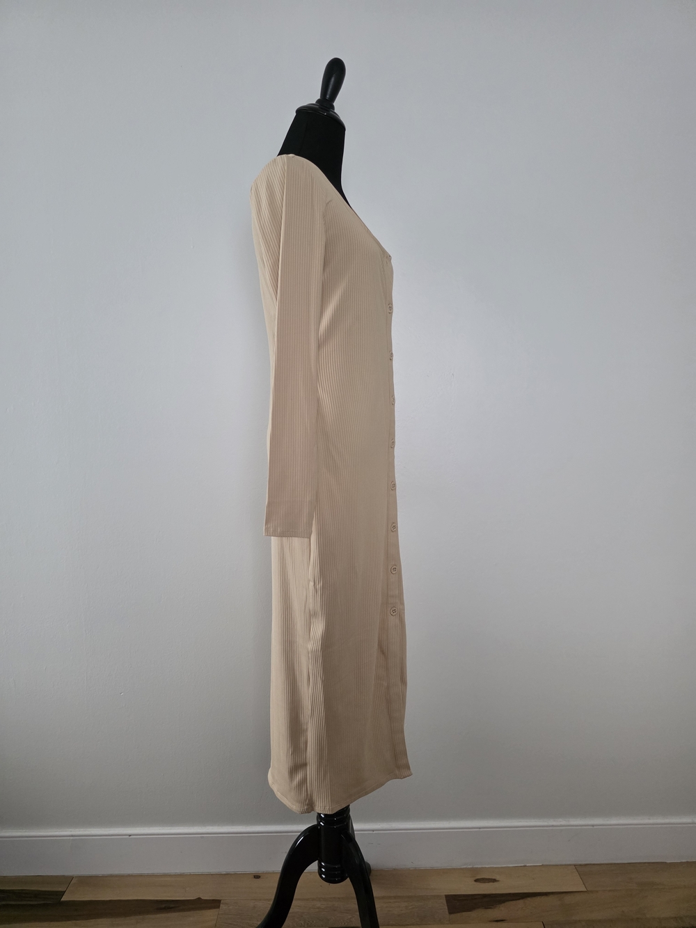 Button-Front Long Sleeve Midi Dress - Picture 3 of 6